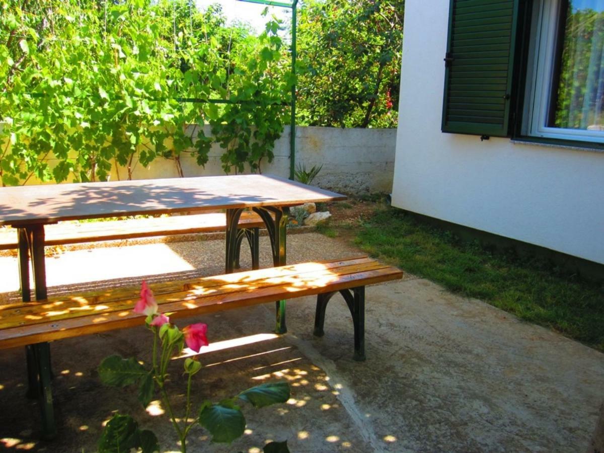 Apartments Fjaka Sveti Filip i Jakov Extérieur photo