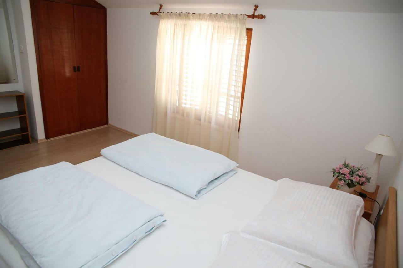 Apartments Fjaka Sveti Filip i Jakov Extérieur photo